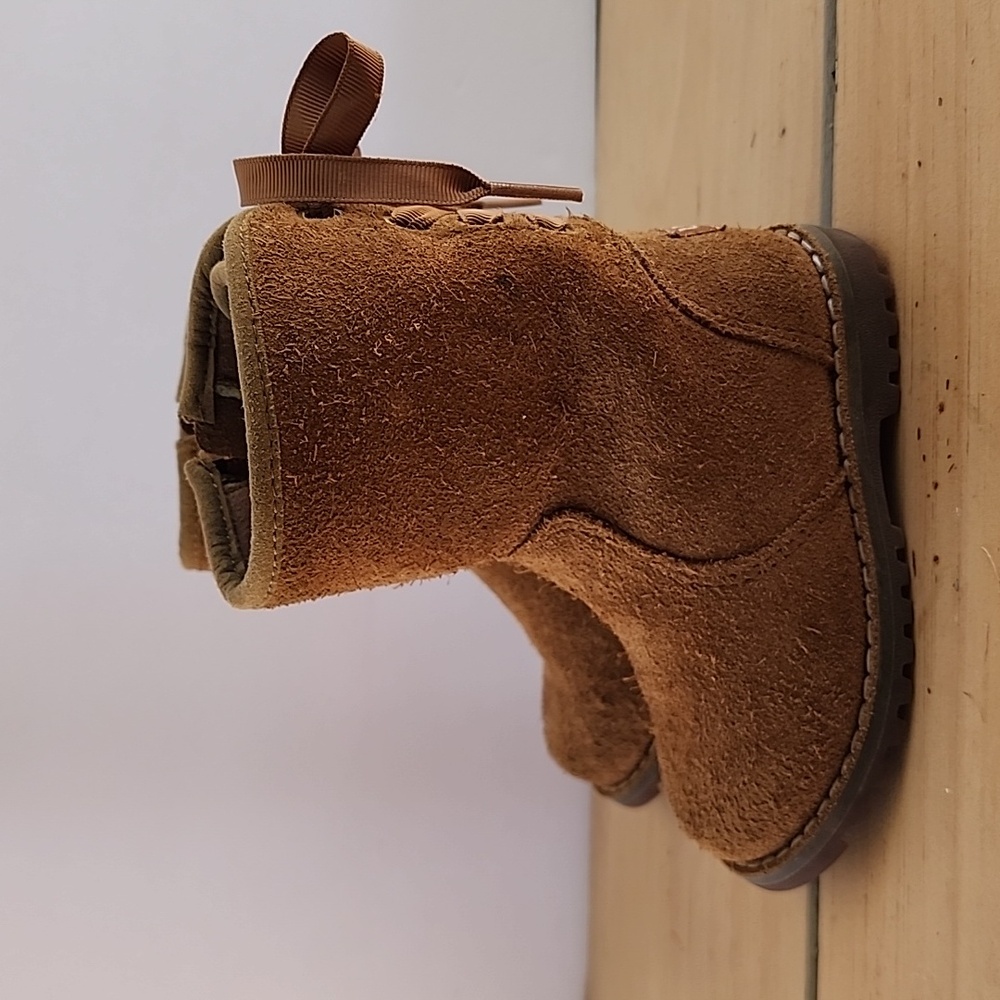 UGG Baby Girls Corene Suede Leather Side Zip Boot Chestnut Size 6